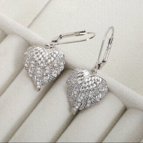 NEW Sterling silver Gorgeous Heart Earrings - Picture 4 of 5